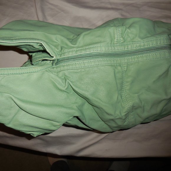 New Duex Lux Purse! Green! - Picture 3 of 4